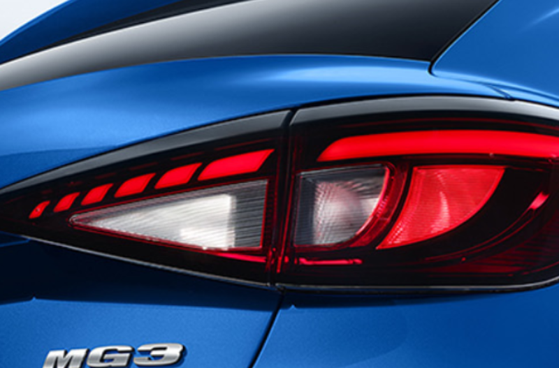 close up of the headlights