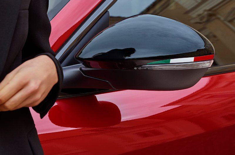 close up of the side mirrors of a car