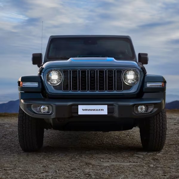 sunderland_car_servicing_driving_jeep