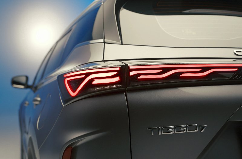 Close-up of the tiggo 7 headlights