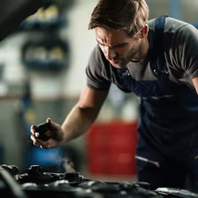whickham_garage_centre_mechanic
